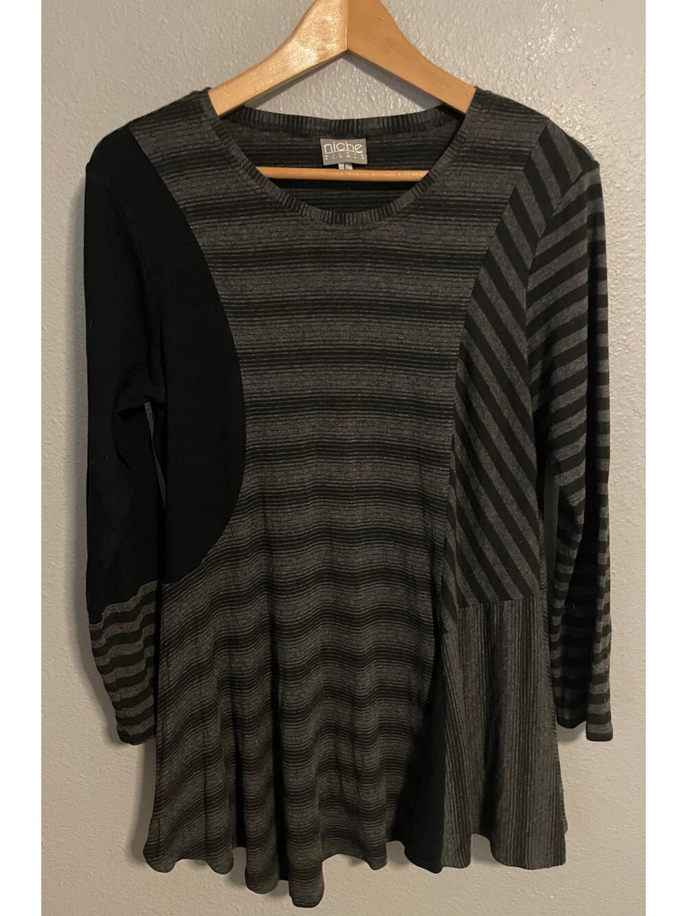 Niche Nilgun Derman Tunic Womens Large Gray Black Stripe Mixed Jersey Boho